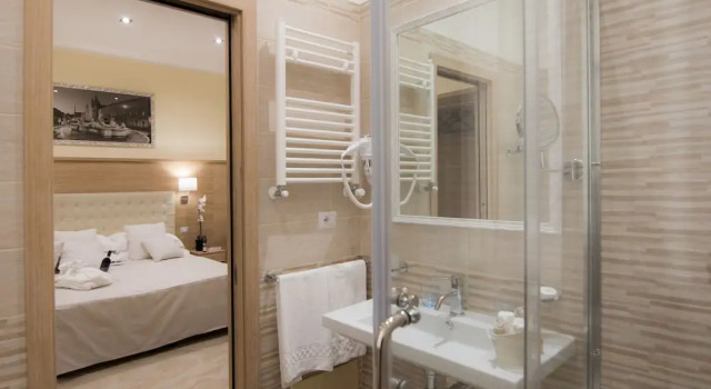 Номер Standard с балконом и с видом на город Esposizione Palace Hotel