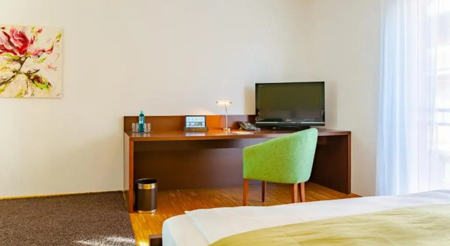 ACANTUS Hotel, Book Hotel Weisendorf Middle Franconia