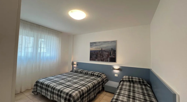 Modern Flat 50mt From the Beach, Book Lejlighed Hoteller i Friuli Venezia Giulia med parkering, Parkering