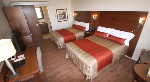 Четырёхместный номер Superior Motel Adam