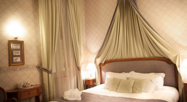 Hôtel Riquet, Забронировать Отель Отели Тулузы с бассейном, рядом с Базилика Сейнт-Сермин, Бассейн