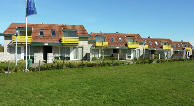 Апартаменты Apartment in De Koog With Free Parking