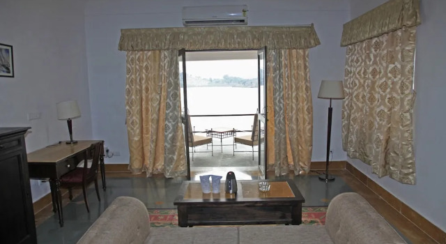 The Jhadol Safari Resort, Забронировать Курортный отель Отели штата Раджастхана 3 звезды, 3*