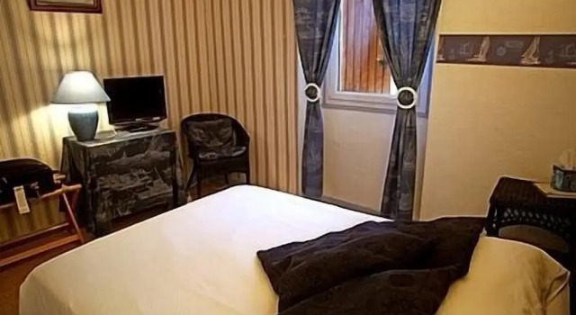 Двухместный номер Comfort c 1 комнатой Logis le Relais Sarrasin