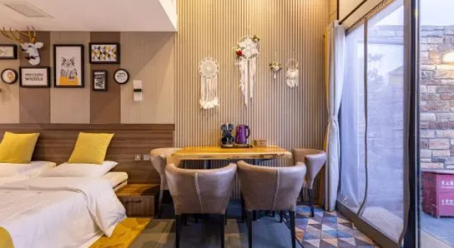 Кровать в общем номере Lan Shan Yuan Mu Qiu Guesthouse