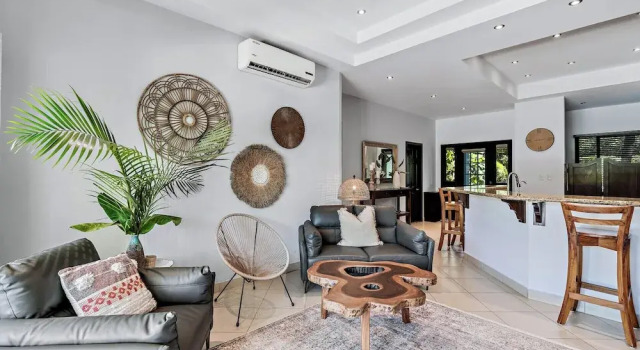 Stylish Home with Chic Decor, Luxury Amenities & Tropical Outdoor Oasis with Sparkling Private Pool, Rezerwuj Apartament Brasilito Guanacaste
