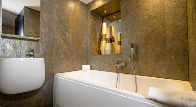 Полулюкс Demeures & Châteaux Auberge de la Tour - Hôtel & Restaurants - Marcolès Auvergne
