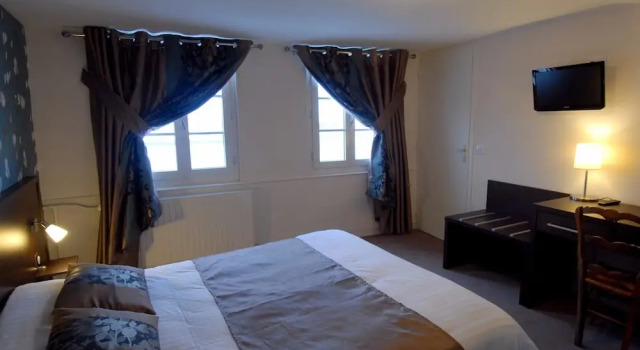 Двухместный номер Standard с видом на реку Logis - Hôtel & Restaurant Le Bellevue