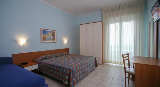 Номер Standard Hotel Iones