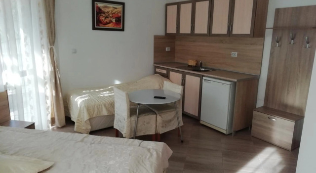Iceberg, Book Hotel Hoteller i Tryavna med parkering, Parkering