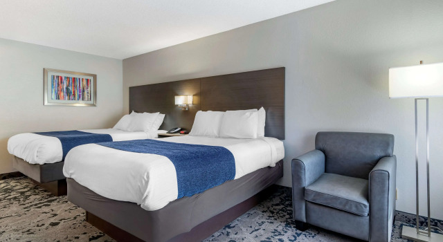Четырёхместный номер Standard Best Western Allatoona Inn & Suites