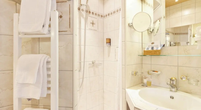 Двухместный номер Deluxe с видом на горы Schweizerhaus Swiss Quality Hotel
