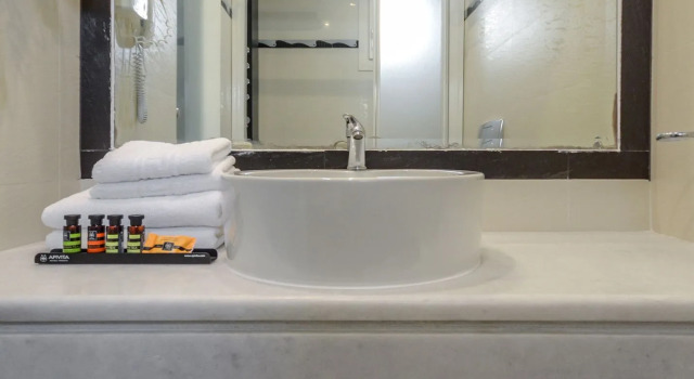 Полулюкс Aeolis Boutique Hotel