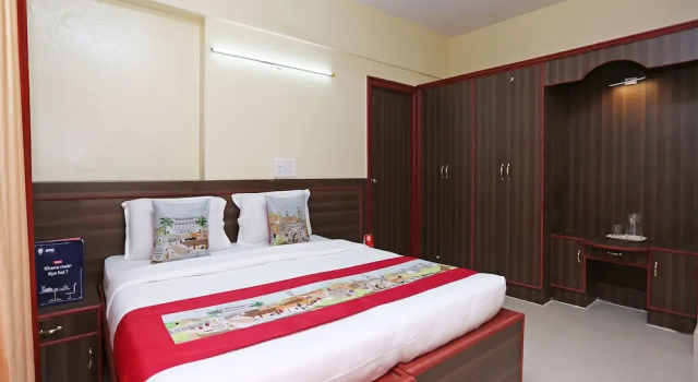 OYO 9904 Vyshakh Hotel