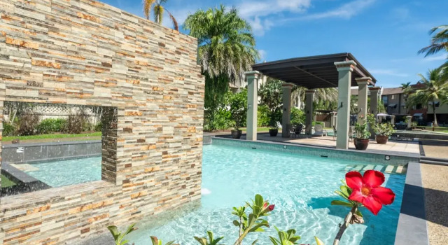 Апартаменты Cairns 2BR Palms Stay Top Floor Pool View