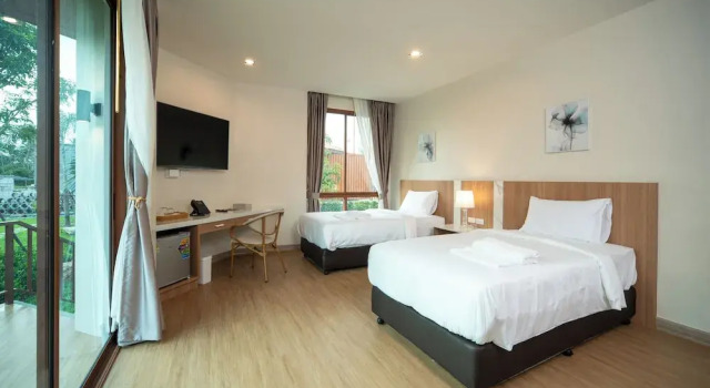Вилла с балконом и с видом на сад Natural Beach Resort Thasala