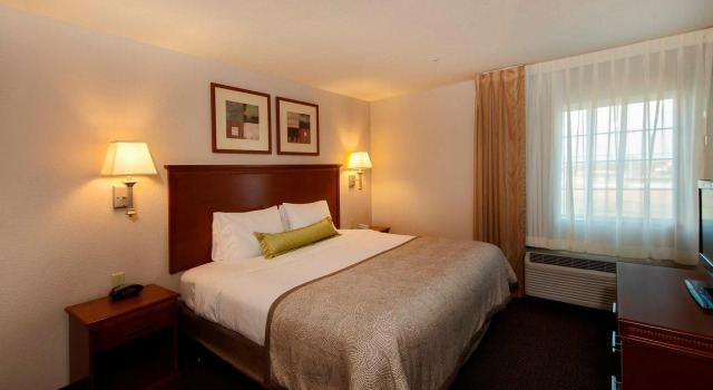 Двухместный люкс c 1 комнатой Candlewood Suites Fort Worth West by IHG