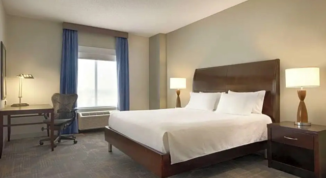 Двухместный номер Executive Hilton Garden Inn Minneapolis Downtown