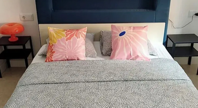 Апартаменты с 2 комнатами Soho Boho Apartments - with sunny rooftop terrace and fiber optic internet