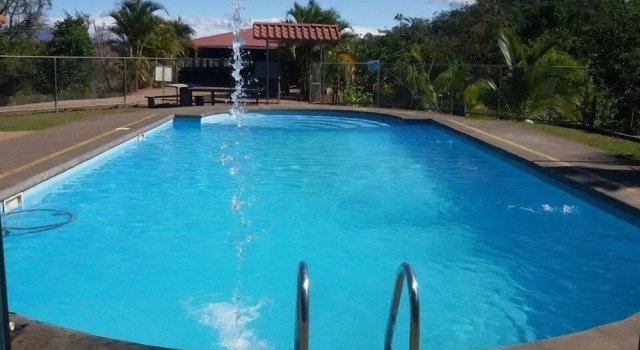 Rancho Montezumo, Rezervovat Rekreační dům Hotely v Puntarenas s parkováním, Parkování