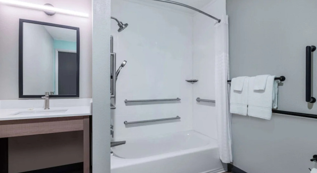 Двухместный номер Standard ECHO Suites Extended Stay by Wyndham Spartanburg