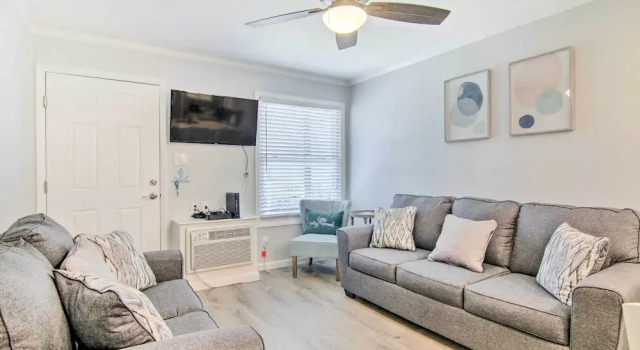 Stroll to Shore: Condo w/ Pool in Ocean City!, Buchen Sie Ferienwohnung Hotels in Maryland mit Parkplatz, Parkplätze