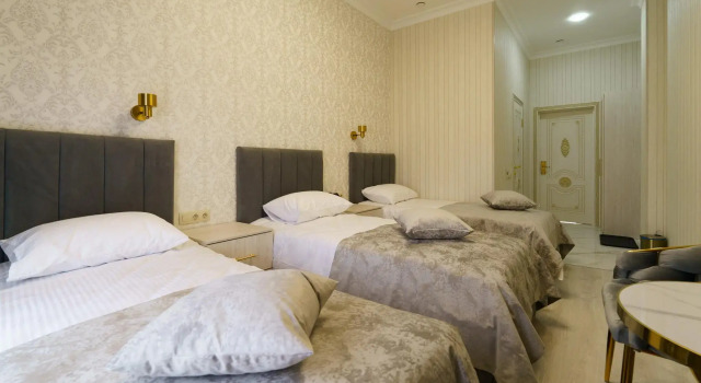 Трёхместный номер Standard Lazy land hotel (Лэйзи лэнд отель)