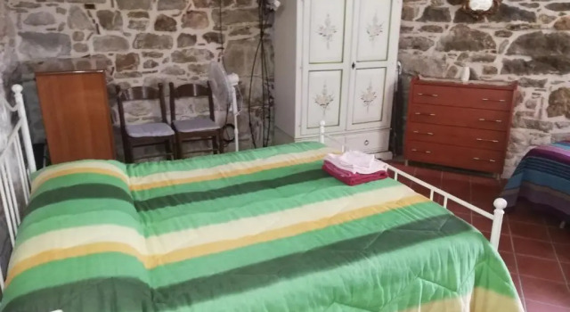 Stone house, Varaa Hotelli Montalbano Elicona 