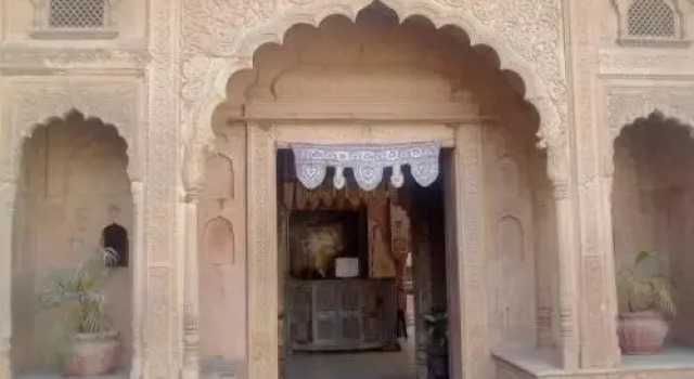Heritage Haveli Shubham, Забронировать Отель Отели штата Раджастхана с парковкой, Парковка