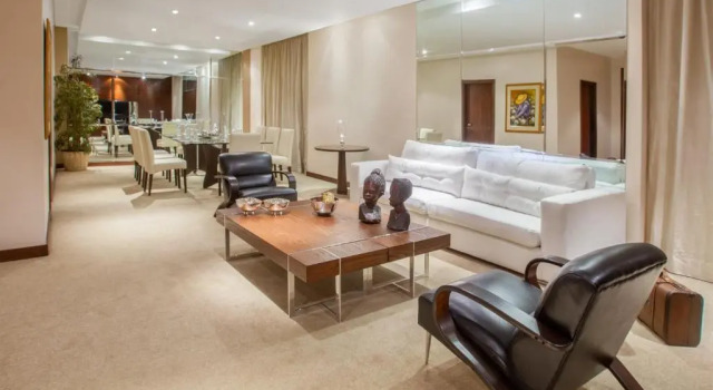 Люкс Presidential Crowne Plaza Asunción by IHG