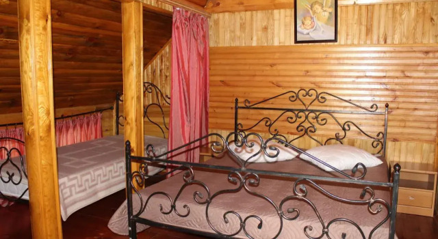 Hotel-complex Mizh Triokh Ozer, Reserva ahora Hotel Svityazʼ 