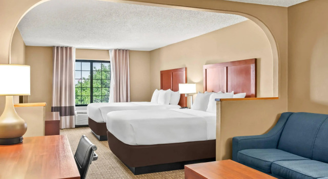 Четырёхместный люкс Comfort Inn Santa Fe South