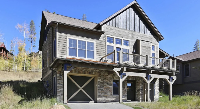 Rendezvous Luxury Cabin #130 by Winter Park Escapes