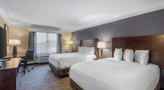 Четырёхместный номер Standard Best Western Augusta West