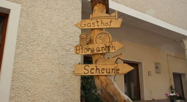 Hotel Gasthof Zum weissen Lamm, Varaa Hotelli Hotellit Baijeri pysäköinnillä, Pysäköinti