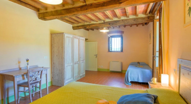 Cozy Holiday Home in Anghiari Italy With Pool, Prenota Hotel Hotel a Anghiari con piscina, Piscina