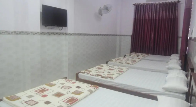 Кровать в общем номере 2001 Motel