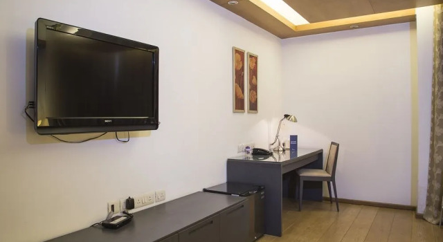 FabHotel Raj Darbar Iffco