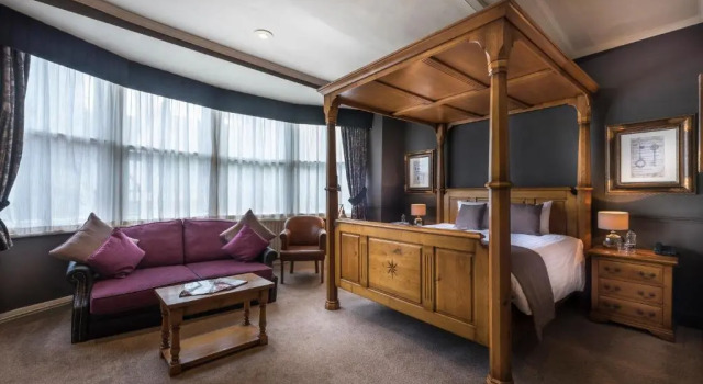 Люкс Deluxe The Swan Hotel, Stafford, Staffordshire - The Coaching Inn Group