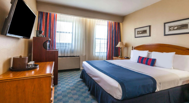 Двухместный номер Ramada by Wyndham Jersey City