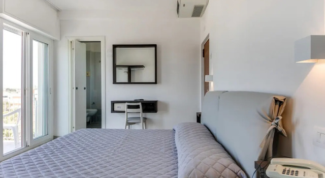 Номер Comfort MARITTIMO Riccione - Hotel Clipper FRONTE MARE
