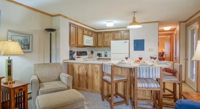 Номер Standard Powderidge 60: Slope Side, Fireplace, Spacious Deck