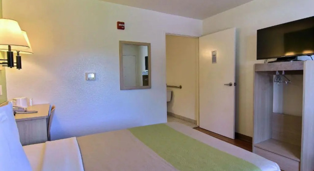 Двухместный номер Standard Motel 6-Austin, TX - North