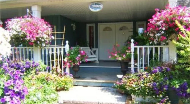 Riverwood Bed & Breakfast, Varaa Hotelli  