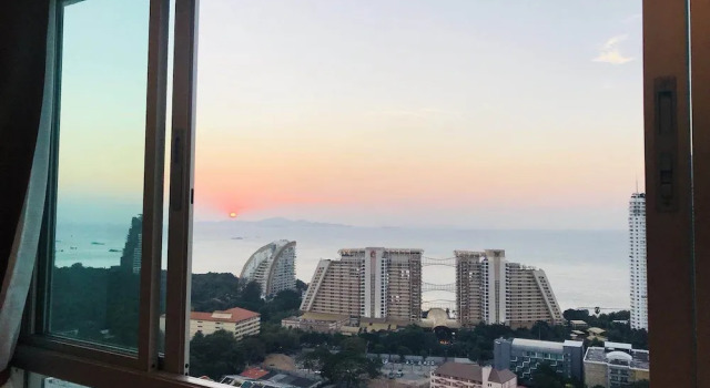Номер Standard c 1 комнатой с балконом Lumpini Wongamat Suites