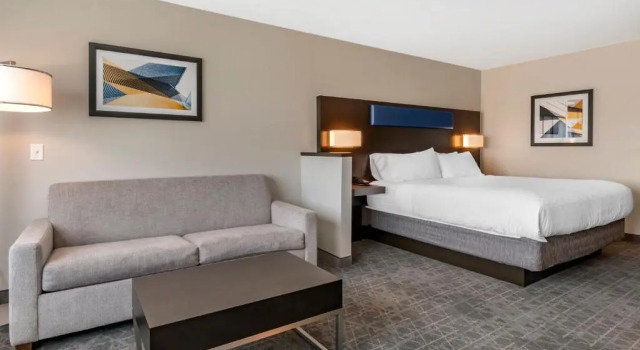 Люкс Holiday Inn Express & Suites Lancaster - Mount Joy by IHG