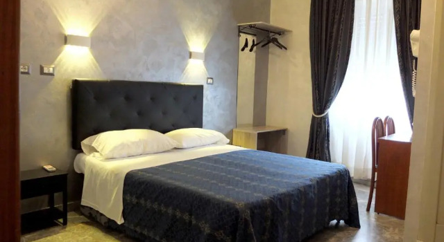 Трёхместный номер Standard Hotel Planet
