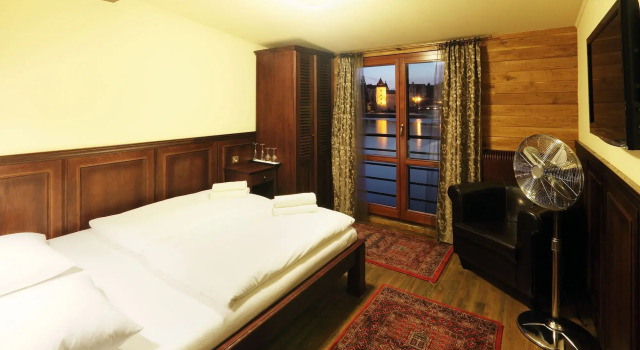 Boat Hotel Matylda, Забронировать Отель Отели Праги с завтраком, рядом с Гавельский рынок, Завтраки