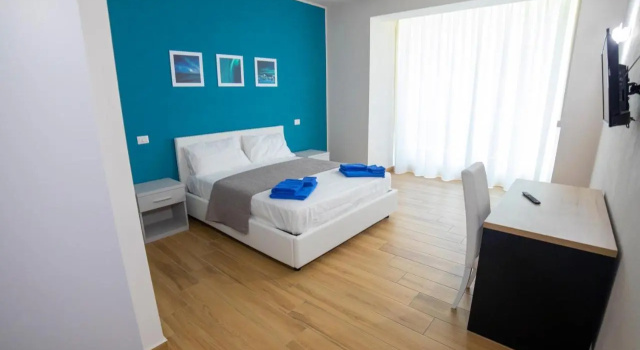 Aurora Bed and Breakfast, Book Hotel Hoteller i Ciro med parkering, Parkering
