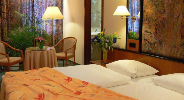 Hetzel Hotel Stuttgart, Забронировать Отель Штутгарт Баден-Вюртемберг, рядом с Автомобильный музей марки Mercedes-Benz